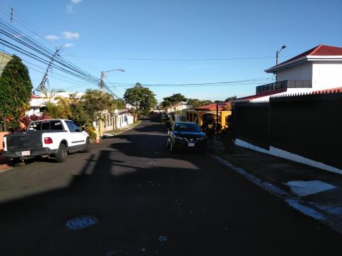 Casa Lima Bed and Breakfast 6-26-2019  This is a picture of the street which the Casa Lima Bed and Breakfast Hotel is on.