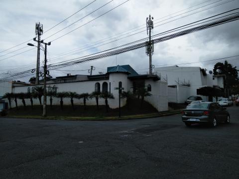 Neighborhood Houses Near Casa Lima Breakfast and Bed Hotel