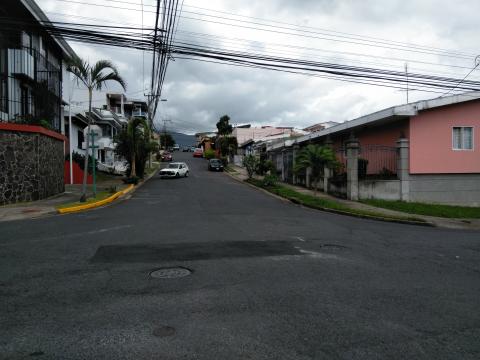 Neighborhood Houses Near Casa Lima Breakfast and Bed Hotel