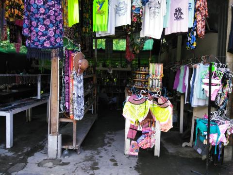 Stores Near the Entrance of the Parque Nacional Manuel Antonio Park, Costa Rica