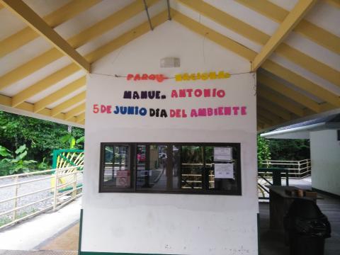 Entrance to the Parque Nacional Manuel Antonio Park in Costa Rica